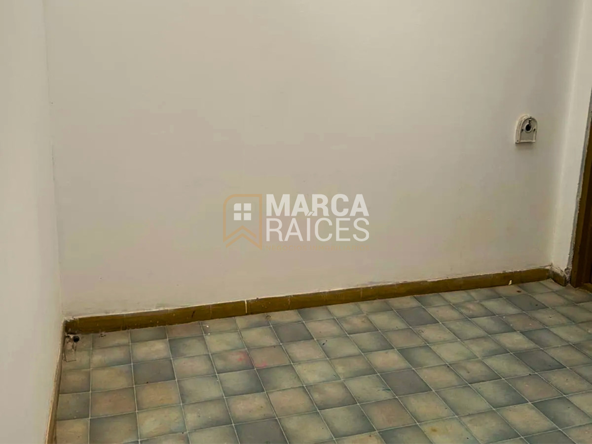 Apartamento ID.1879 - Alquiler Apartamento 2 Dormitorios Opcion Garage La Comercial Montevideo