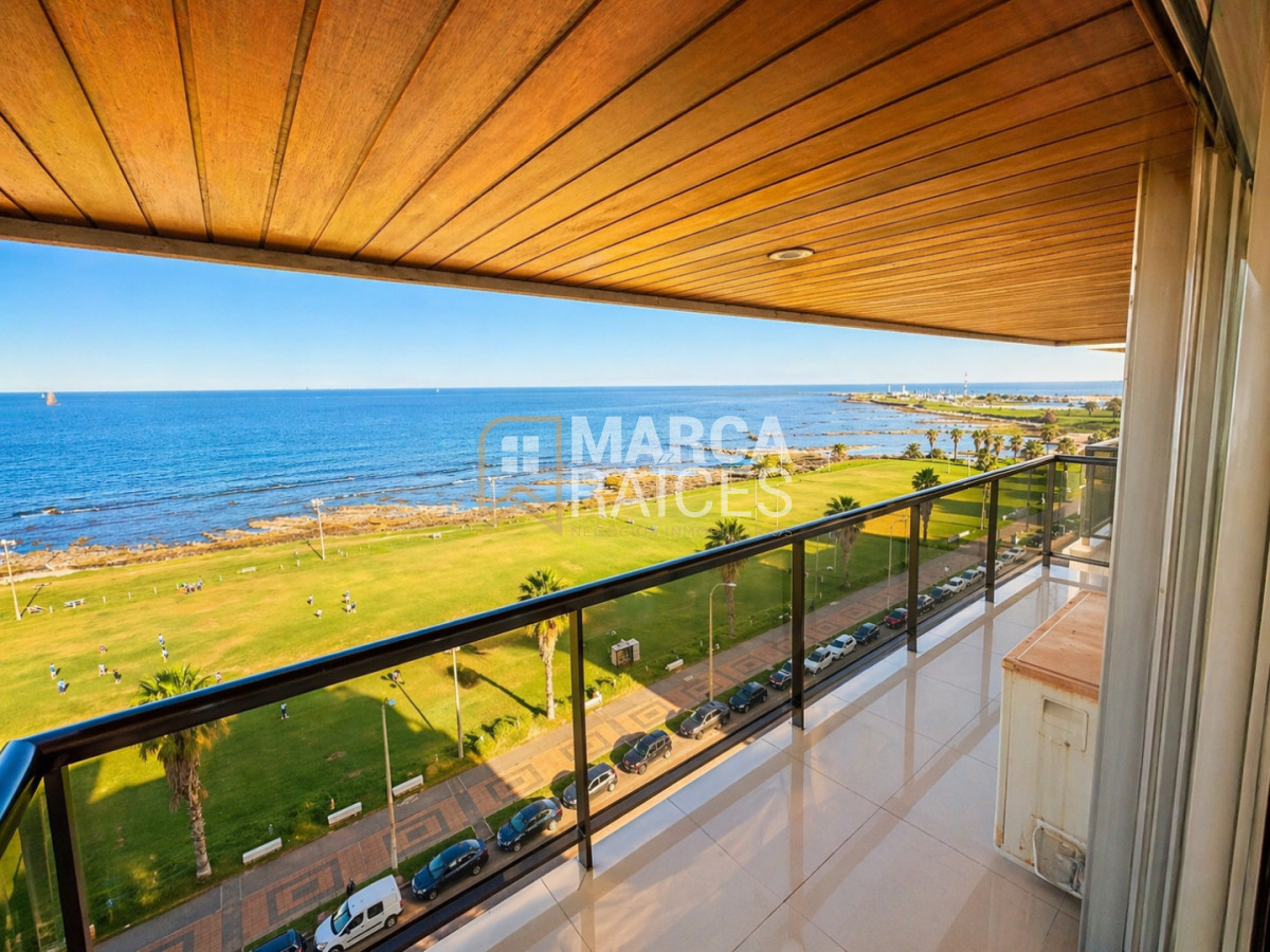 Apartamento ID.888 - Venta Espectacular Apartamento Sobre Rambla 3 Dormitorios y Servicio Garage Doble Punta Carretas Montevideo