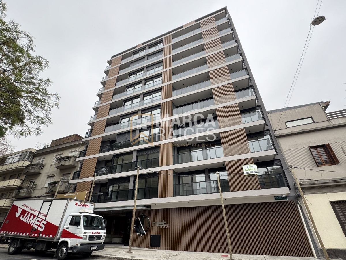 Apartamento ID.999 - Venta Apartamento 1 Dormitorio a estrenar con patio Cordon Montevideo
