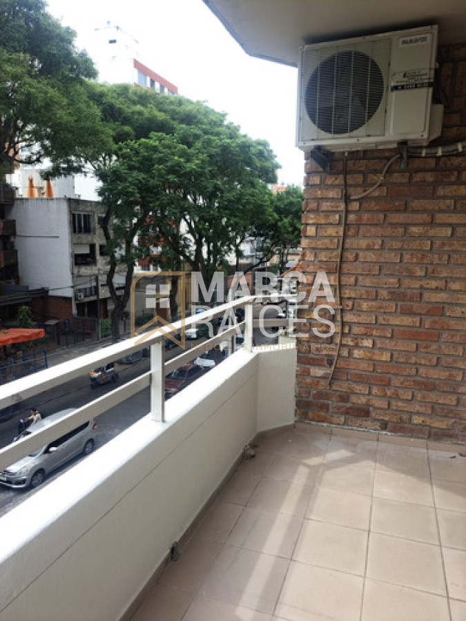 Apartamento ID.1809 - Venta Apartamento 3 dormitorios, 2 baños, con garage. Pocitos, Montevideo