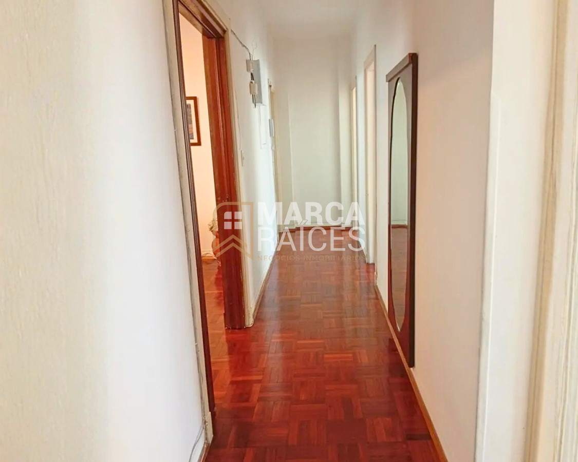 Apartamento ID.1728 - Venta Apartamento 4 Dormitorios 2 Baños Balcon Centro Montevideo