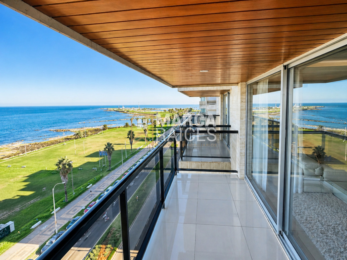 Apartamento ID.888 - Venta Espectacular Apartamento Sobre Rambla 3 Dormitorios y Servicio Garage Doble Punta Carretas Montevideo