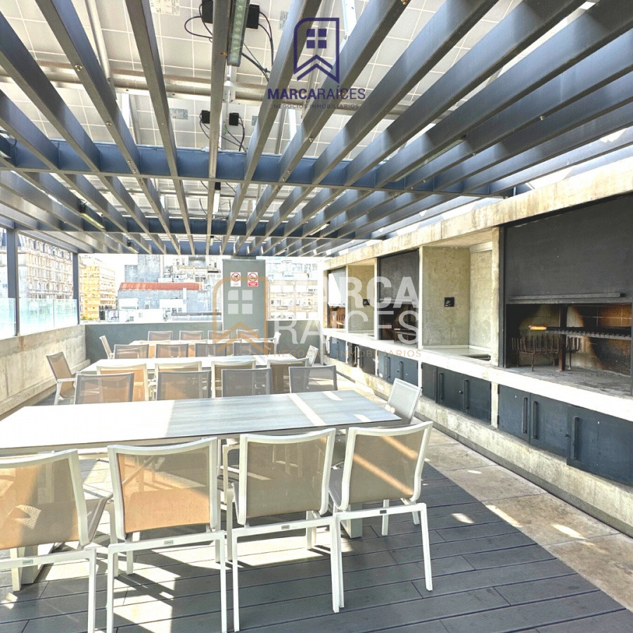 Apartamento ID.330 - Alquiler Apartamento penthouse 2 Dormitorios Centro Montevideo