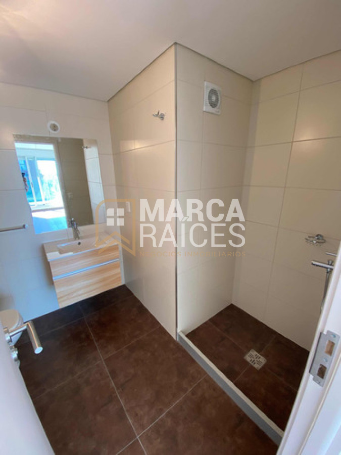 Apartamento ID.1537 - Alquiler Apartamento 1 Dormitorio Garage Montevideo
