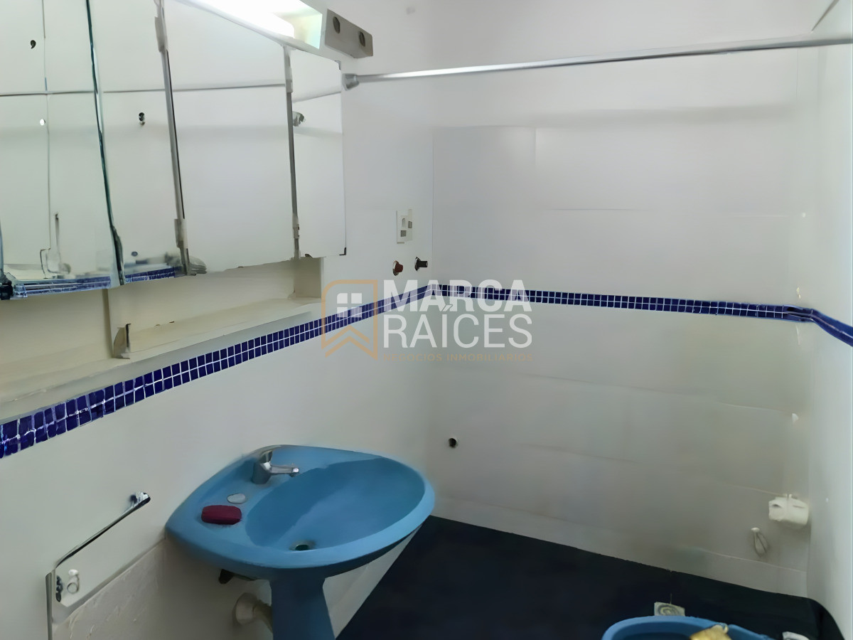 Apartamento ID.1667 - Alquiler Apartamento 2 Dormitorios Centro Montevideo