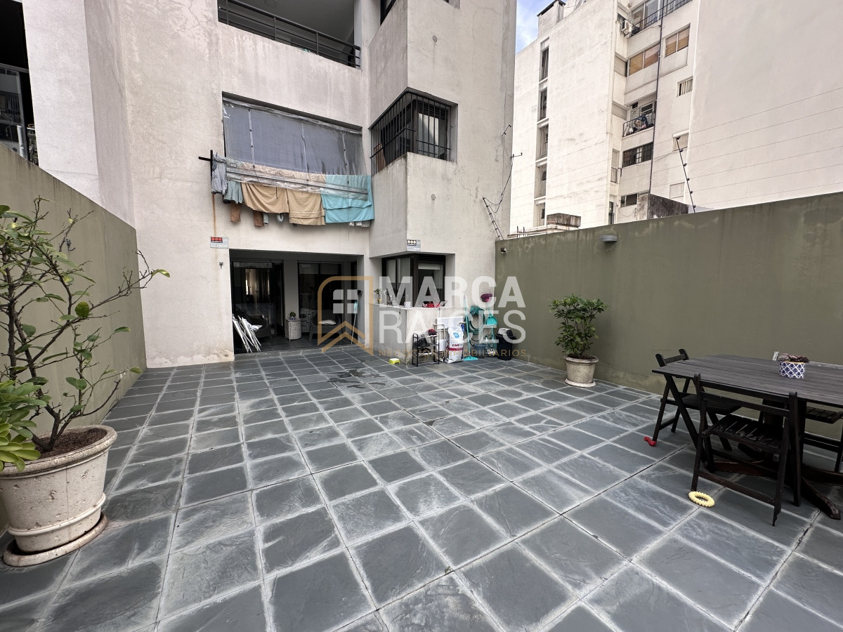 Apartamento ID.1043 - Venta Hermoso Apartamento 3 Dormitorios 3 Baños Balcon Patio Parrillero Pocitos Montevideo