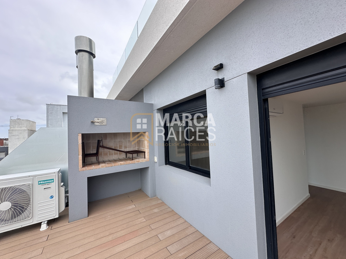 Apartamento ID.1201 - Venta Pent House 2 Dormitorios Con Renta Terraza con Parrillero Y Garaje Doble Punta Carretas Montevideo