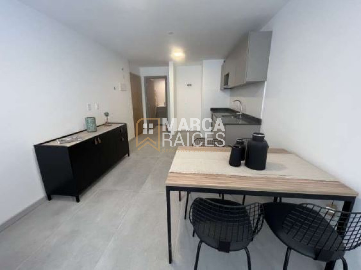 Apartamento ID.822 - Venta 1 dormitorio balcon y patio Pocitos Montevideo 