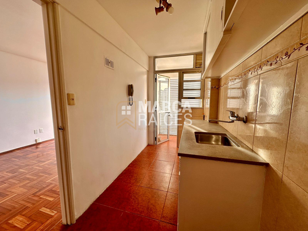 Apartamento ID.1665 - Alquiler Apartamento 2 Dormitorios 2 Baños Opcion Garage Pocitos Montevideo