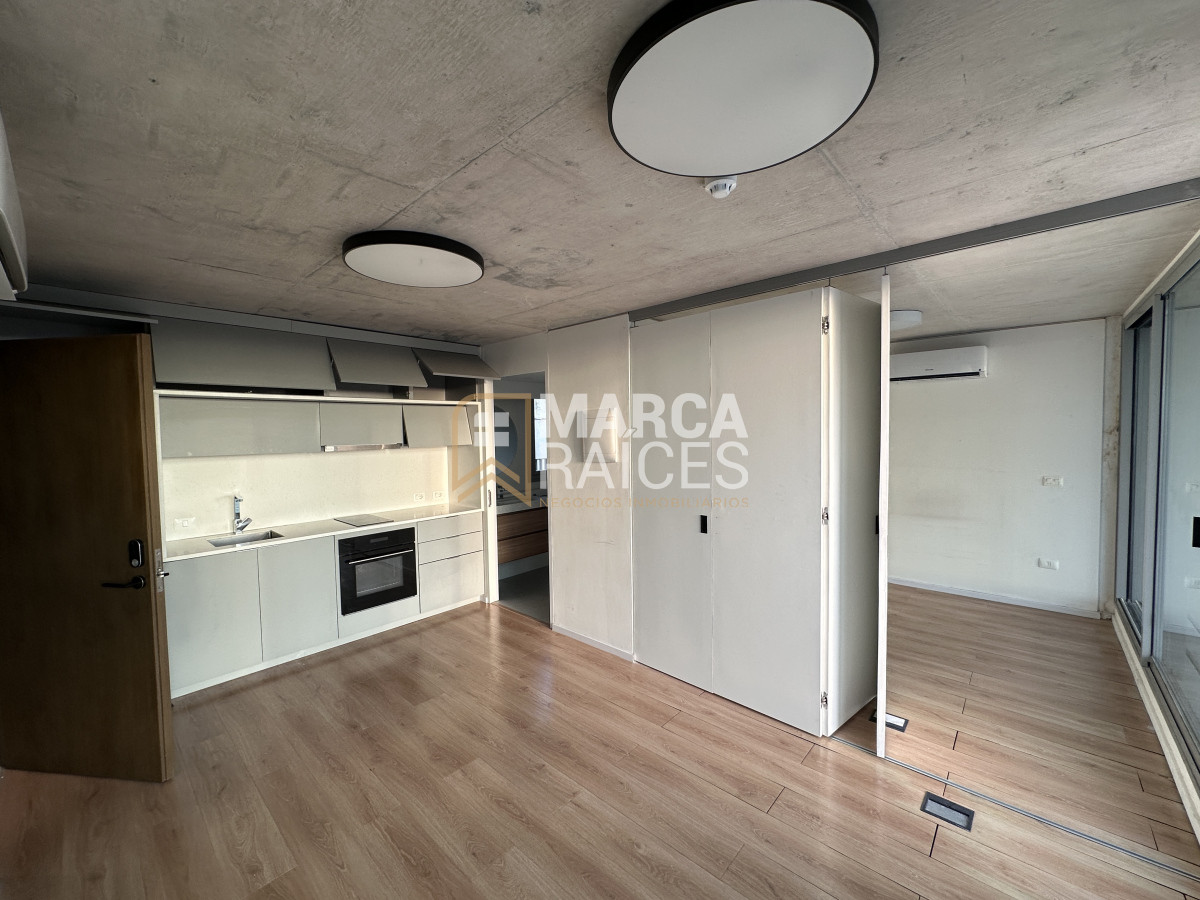 Apartamento ID.1381 - Alquiler Apartamento Penthouse 1 Dormitorio Centro Montevideo