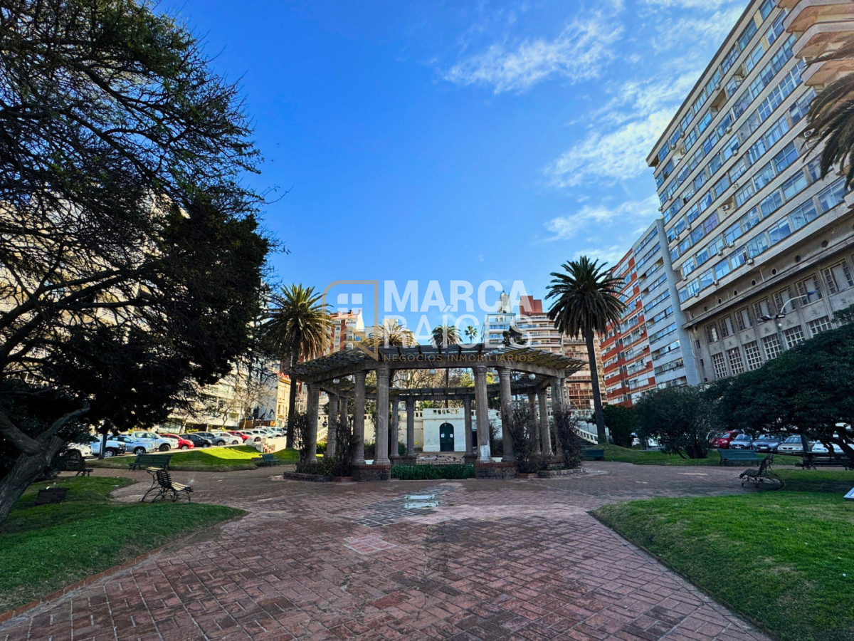 Apartamento ID.1696 - Alquiler Monoambiente Amoblado Interno Sobre Rambla Pocitos