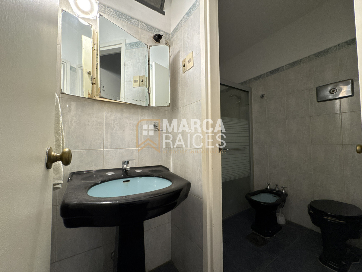 Apartamento ID.1199 - Venta Apartamento 4 Dormitorios 2 baños Garage Punta Carretas Montevideo