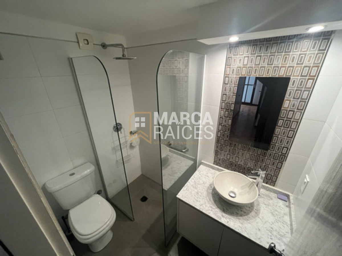 Apartamento ID.1669 - Alquiler Apartamento Hermoso y Amplio en una de las Mejores Zonas de Pocitos