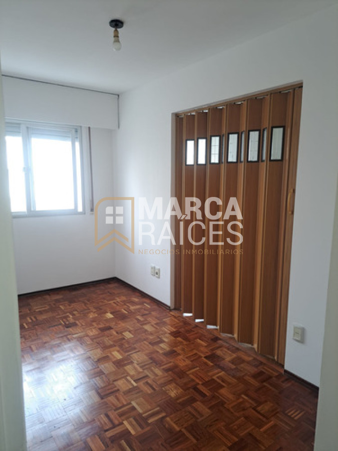 Apartamento ID.1809 - Venta Apartamento 3 dormitorios, 2 baños, con garage. Pocitos, Montevideo