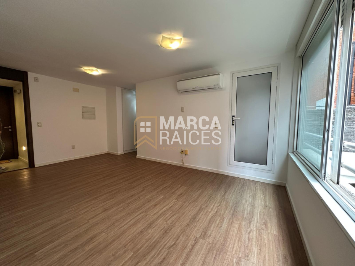 Apartamento ID.1878 - Alquiler Apartamento 1 Dormitorio G.C Bajos Opcion Garage Punta Carretas Montevideo