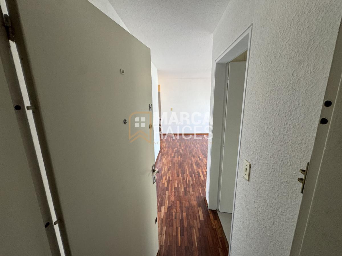 Apartamento ID.828 - Alquiler Apartamento 2 Dormitorios Luminoso Cordon Montevideo