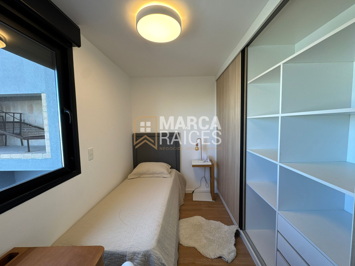 Apartamento ID.1201 - Venta Pent House 2 Dormitorios Con Renta Terraza con Parrillero Y Garaje Doble Punta Carretas Montevideo