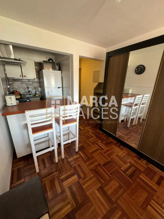 Apartamento ID.2023 - Alquiler Monoambiente Amoblado con Cochera Pocitos Montevideo 