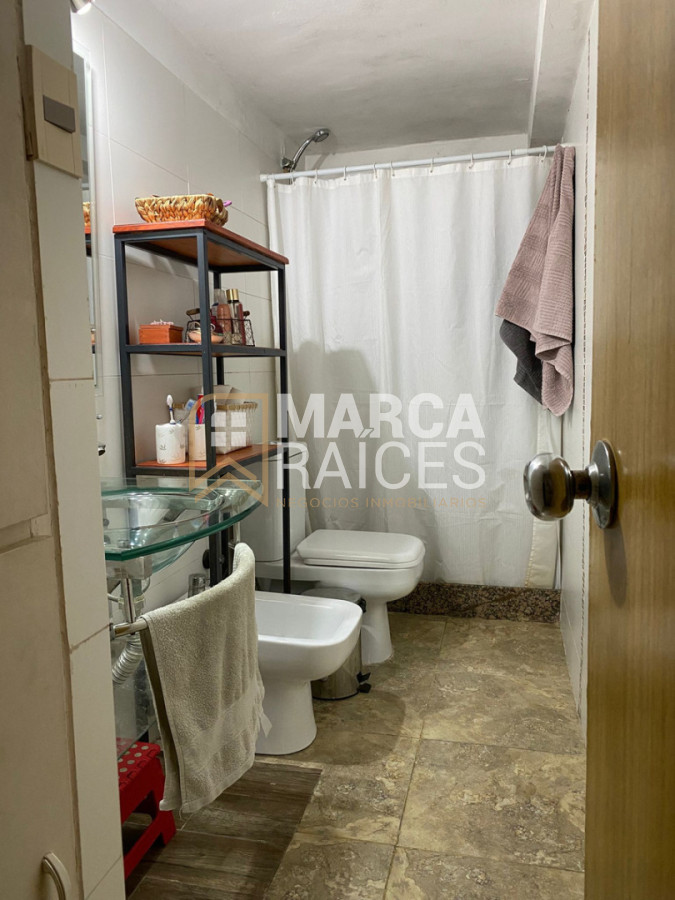 Apartamento ID.1702 - Alquiler Apartamento al Frente - 2 Dormitorios - Palermo, Montevideo