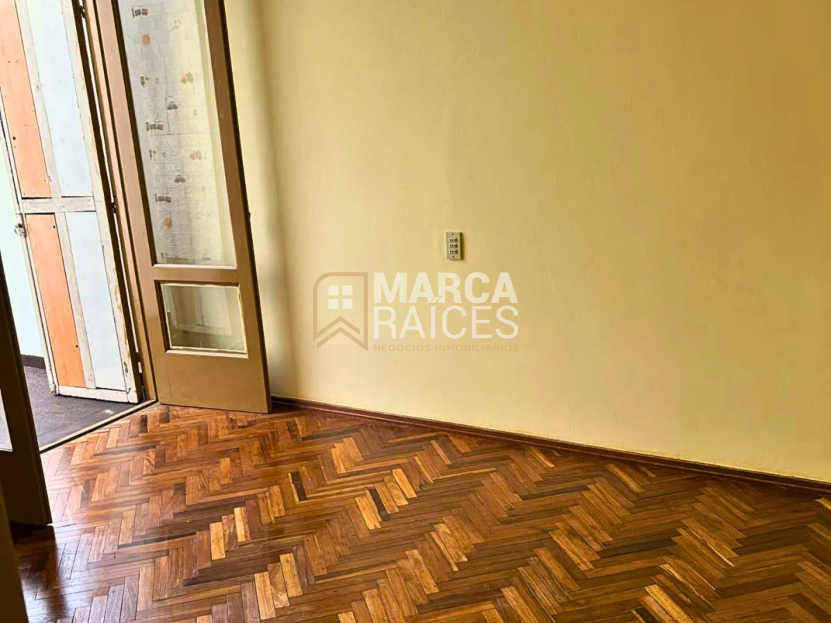 Apartamento ID.1879 - Alquiler Apartamento 2 Dormitorios Opcion Garage La Comercial Montevideo