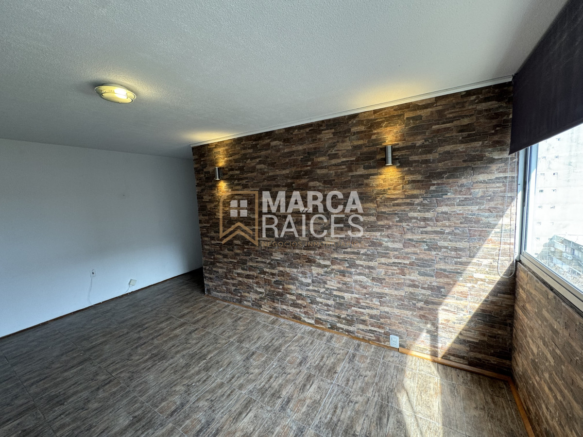 Apartamento ID.1468 - Alquiler Apartamento 3 Dormitorios 1 Baño Luminoso Euskalerria Malvin Norte Montevideo