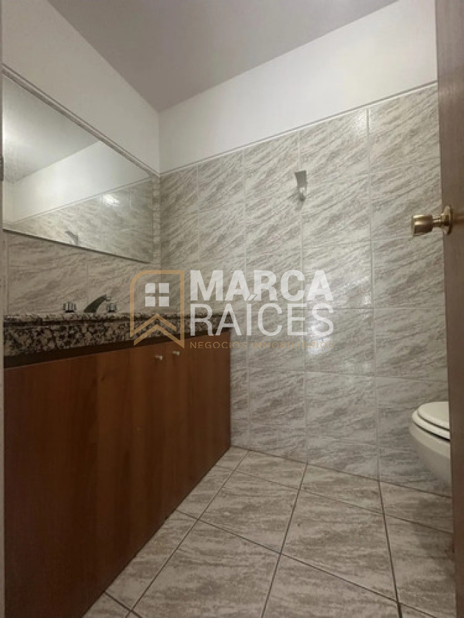Apartamento ID.1880 - Alquiler Apartamento 1 Dormitorio, 2 Baños. Tres Cruces, Montevideo