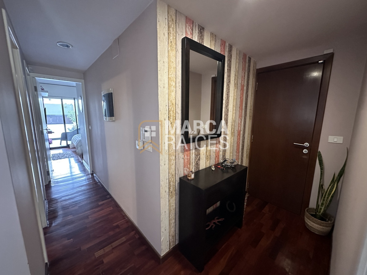 Apartamento ID.1043 - Venta Hermoso Apartamento 3 Dormitorios 3 Baños Balcon Patio Parrillero Pocitos Montevideo