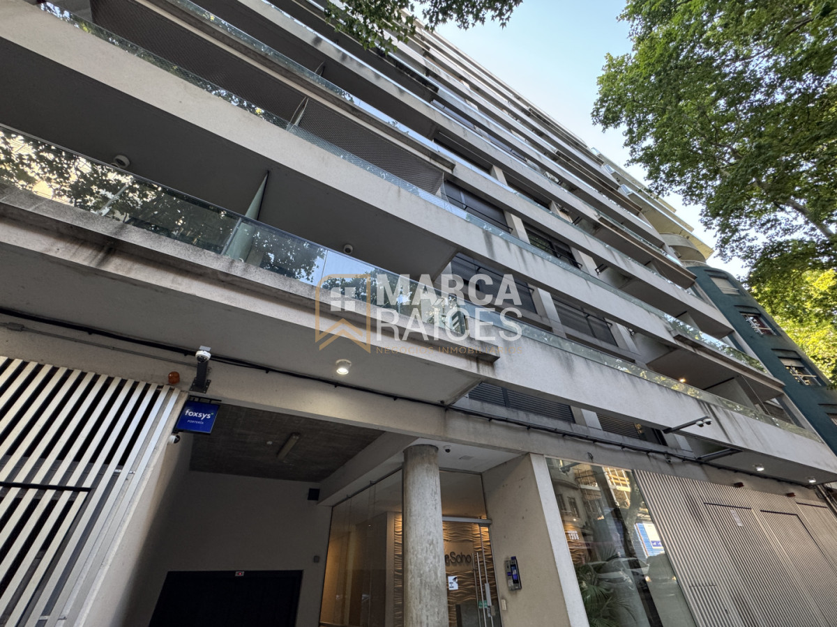 Apartamento ID.1797 - Alquiler Penthouse con Parrillero y Garage, 3 Dormitorios, 2 baños. Centro, Montevideo