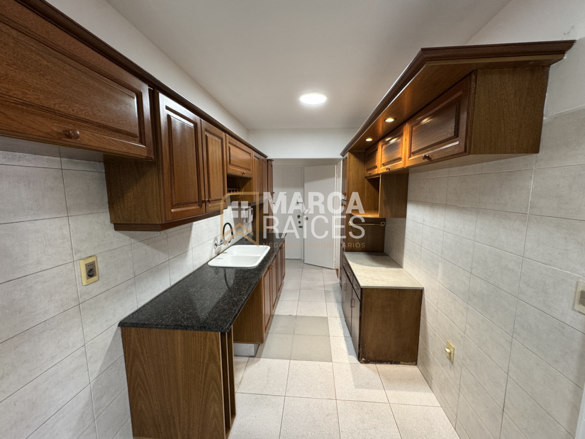 Apartamento ID.1734 - Venta Apartamento 4 dormitorios 3 baños Garage Pocitos Montevideo