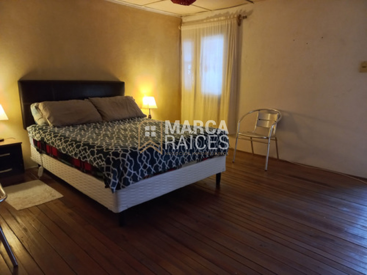 Apartamento ID.1481 - Alquiler Apartamento 4 dormitorios y 2 baños en Reducto, Montevideo.