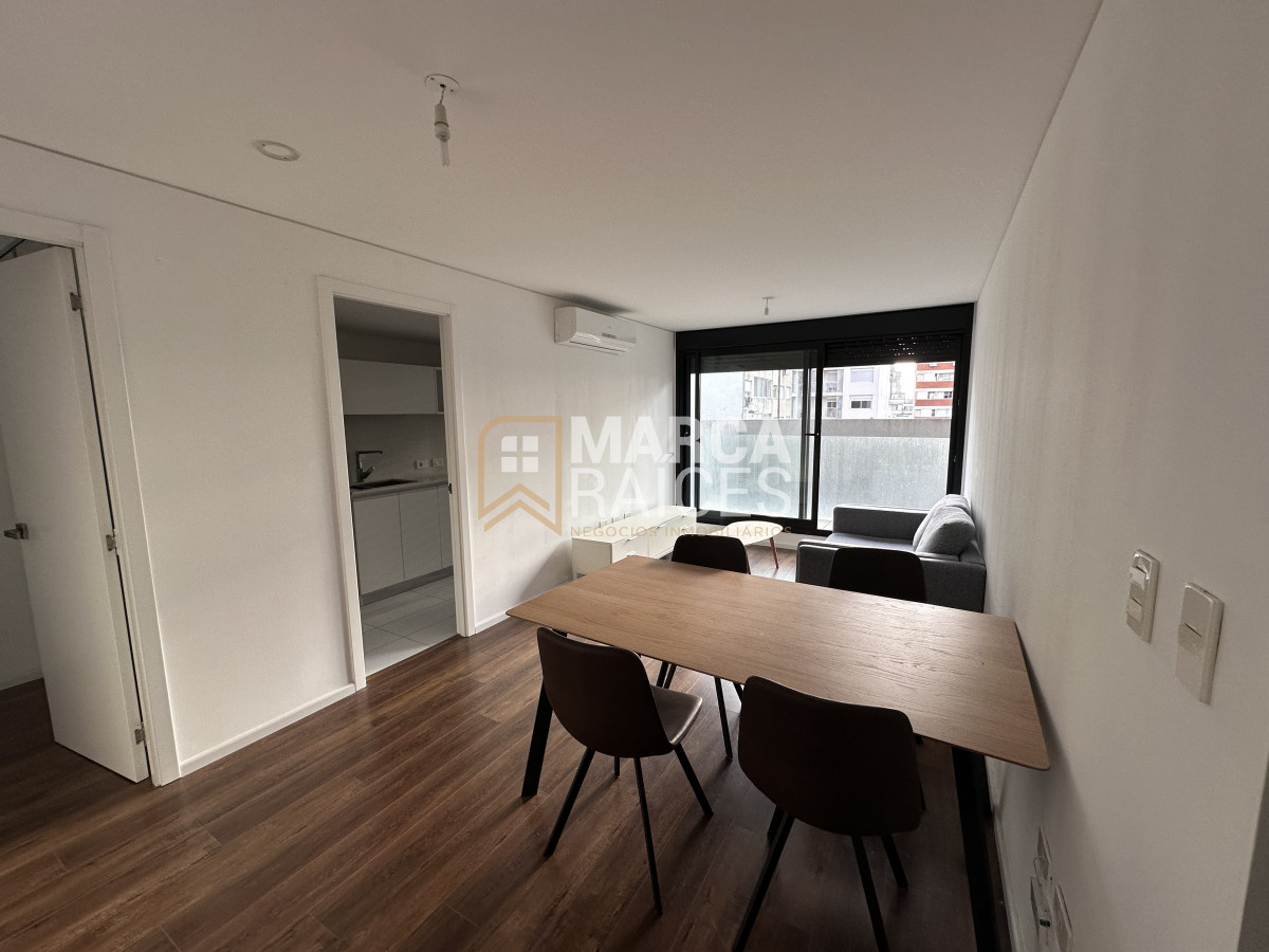 Apartamento ID.1379 - Alquiler Apartamento 2 Dormitorios Centro Montevideo