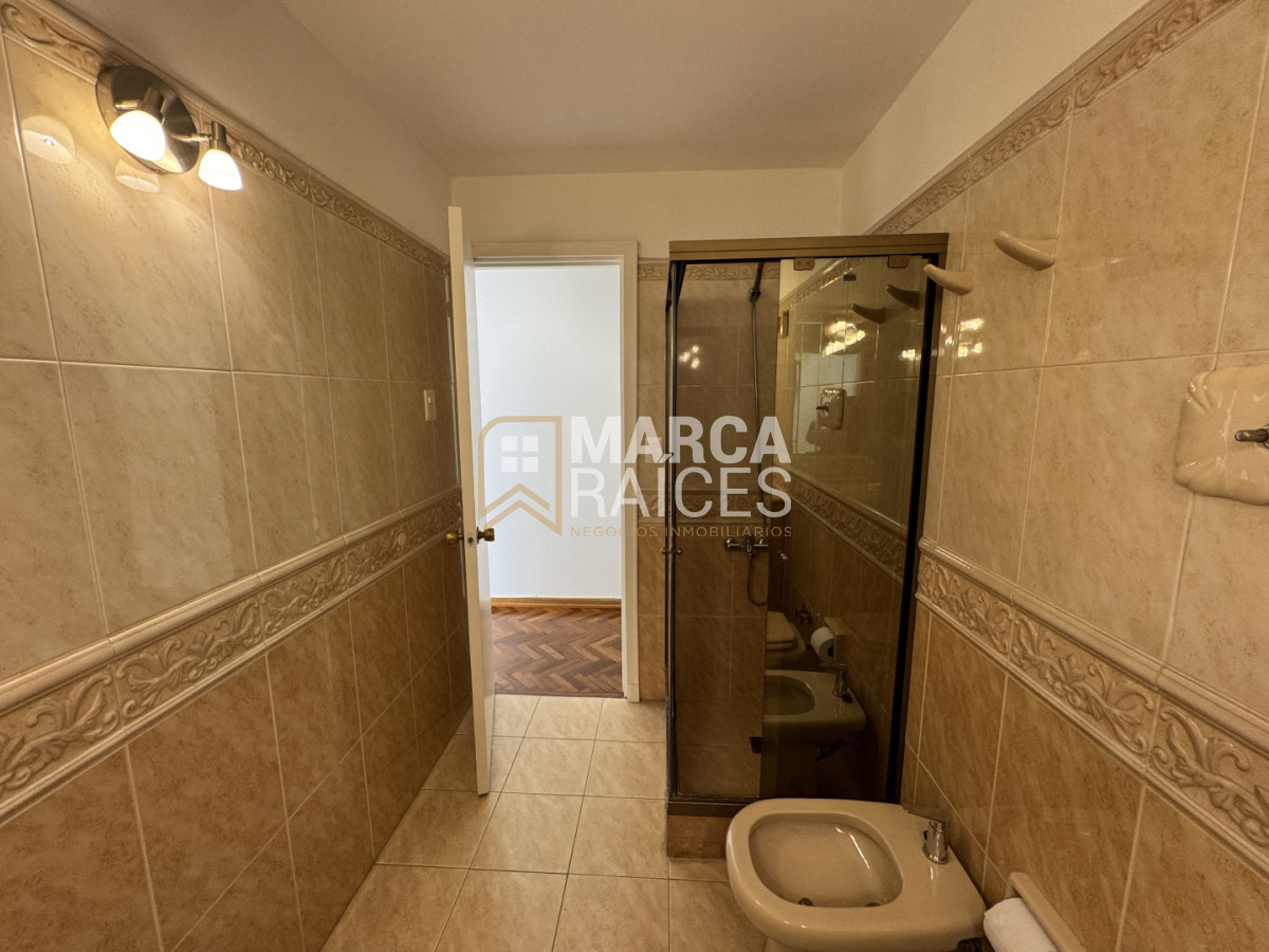 Apartamento ID.1734 - Venta Apartamento 4 dormitorios 3 baños Garage Pocitos Montevideo