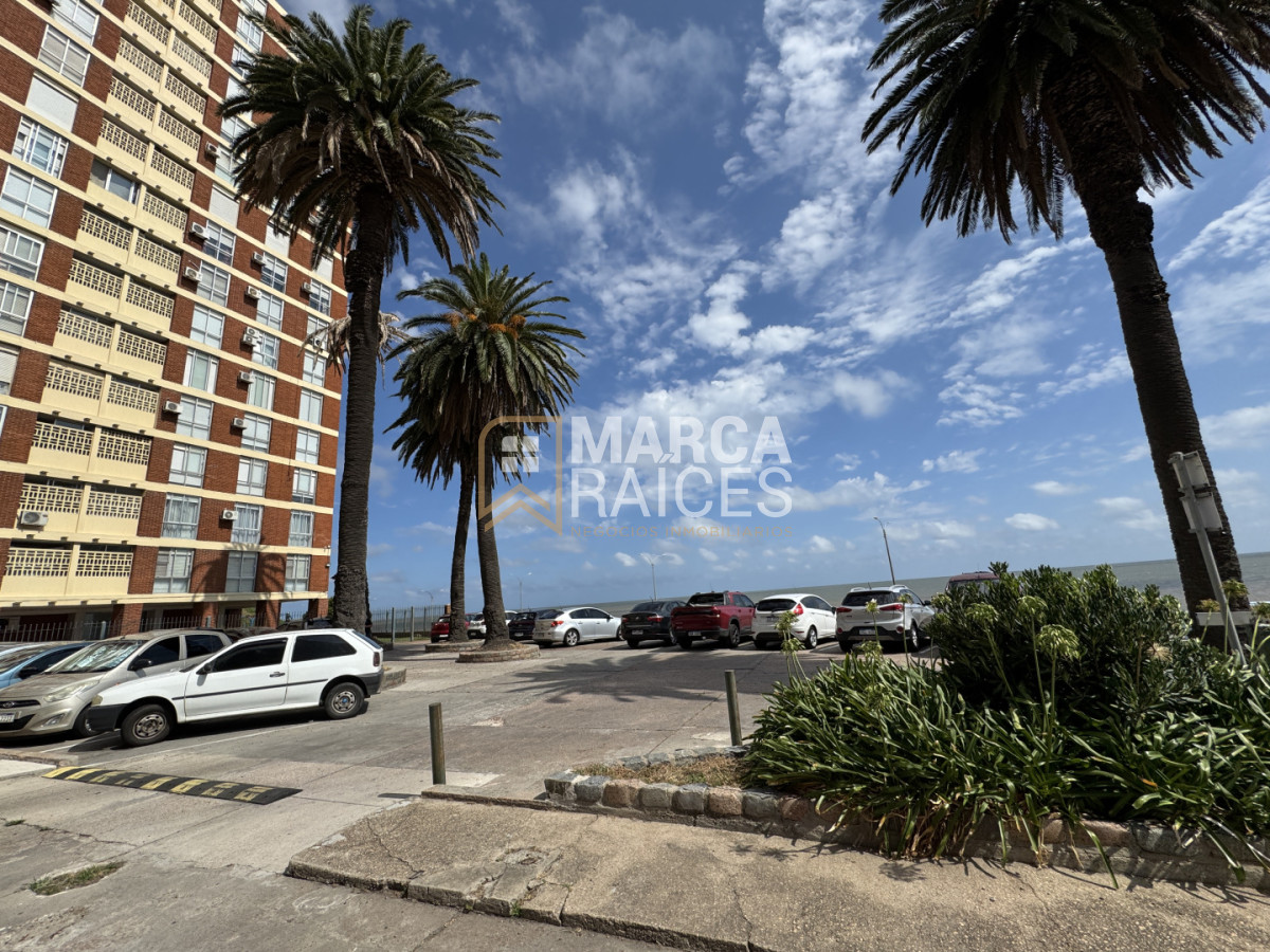 Apartamento ID.1829 - Venta Apartamento 1 Dormitorio con cochera no fija Palermo Montevideo