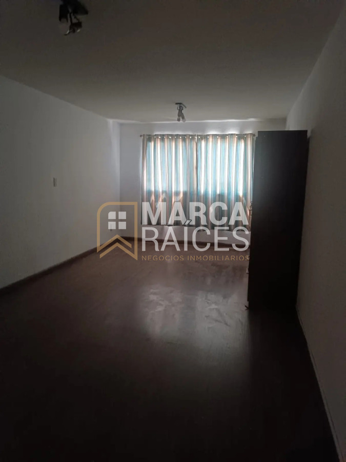 Apartamento ID.2014 - Alquiler Monoambiente Piso Alto Centro Montevideo