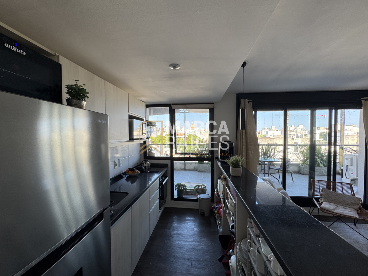 Apartamento ID.1797 - Alquiler Penthouse con Parrillero y Garage, 3 Dormitorios, 2 baños. Centro, Montevideo