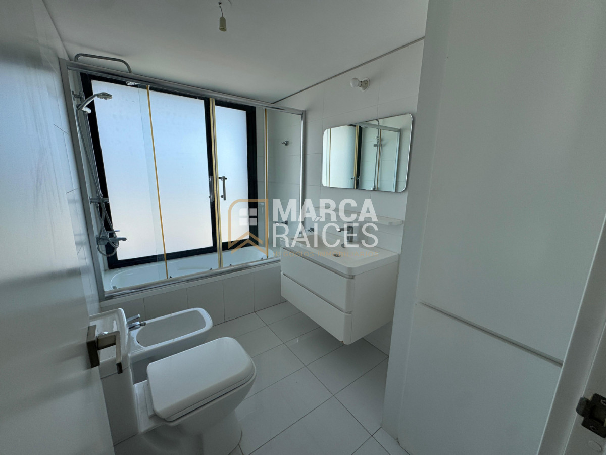 Apartamento ID.1791 - Alquiler Apartamento Penthouse 2 Dormitorios Centro Montevideo