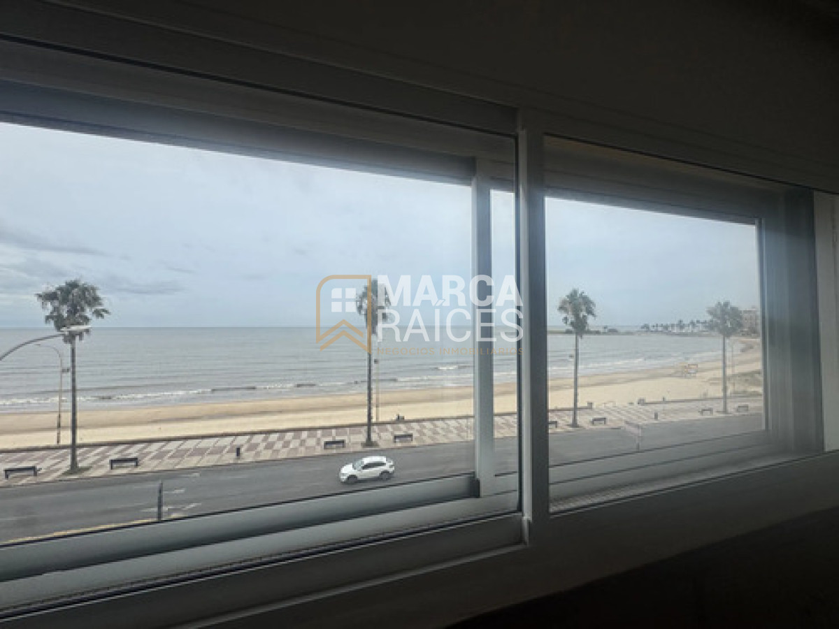 Apartamento ID.1900 - Alquiler Apartamento 1 Dormitorio, con vista al Mar. Pocitos, Montevideo
