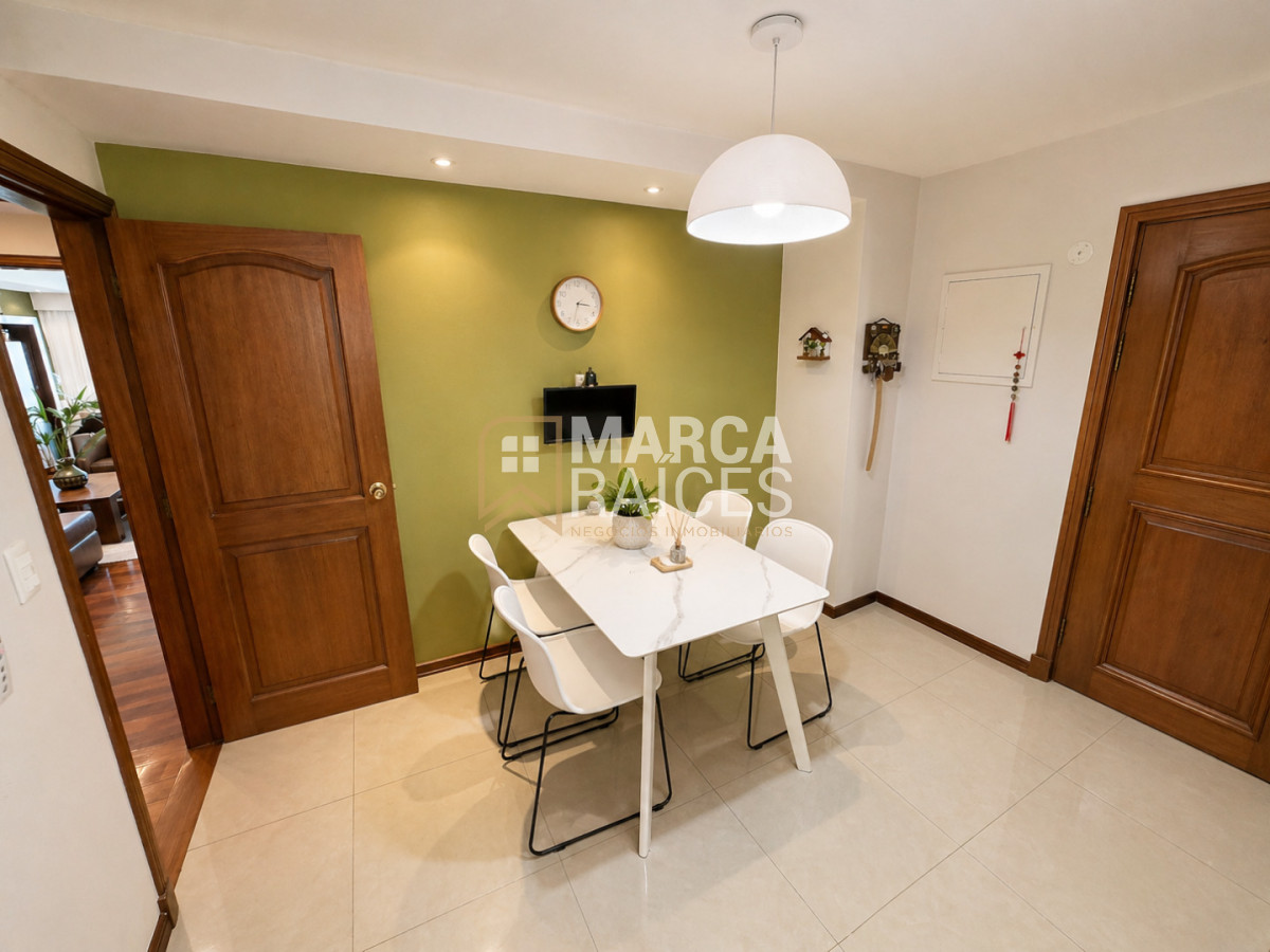 Apartamento ID.888 - Venta Espectacular Apartamento Sobre Rambla 3 Dormitorios y Servicio Garage Doble Punta Carretas Montevideo