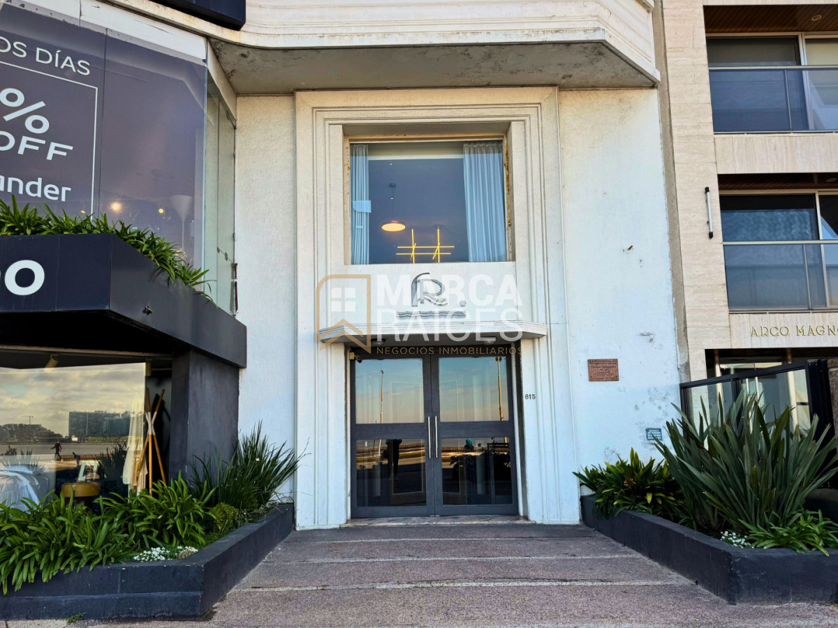 Apartamento ID.1696 - Alquiler Monoambiente Amoblado Interno Sobre Rambla Pocitos