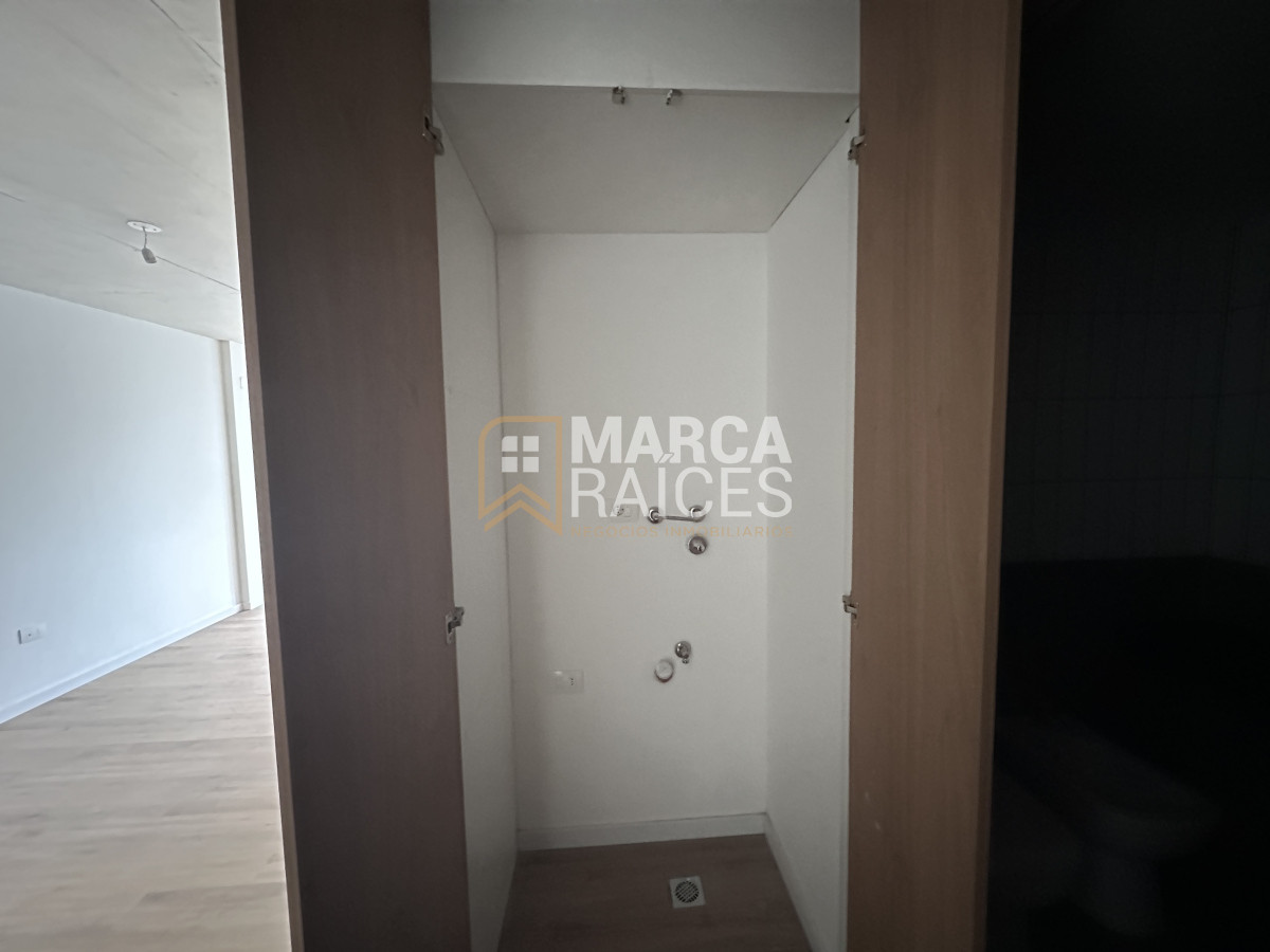 Apartamento ID.1011 - Venta Apartamento 1 Dormitorio a estrenar con cochera Barrio Sur Montevideo