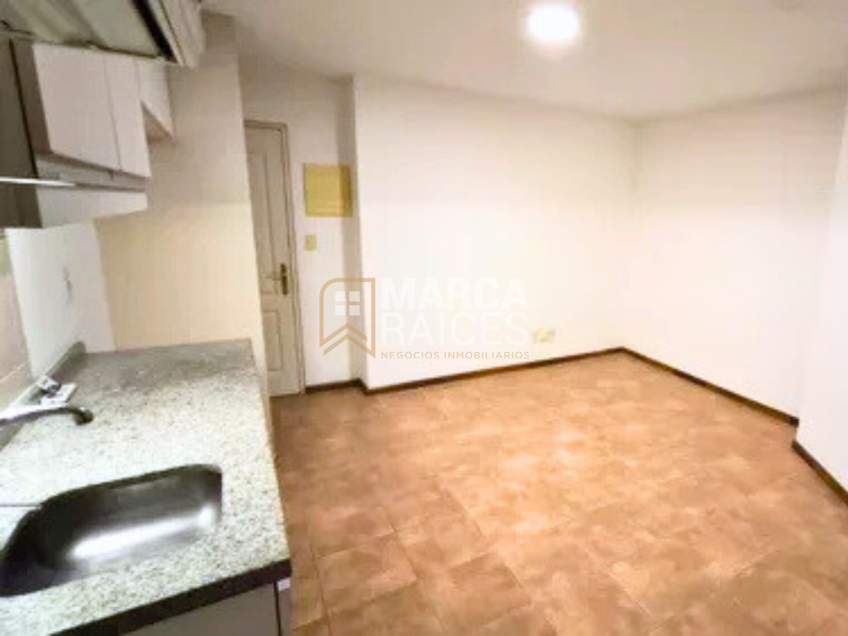 Apartamento ID.1420 - Alquiler Apartamento 1 Dormitorio Garage Punta Carretas Montevideo