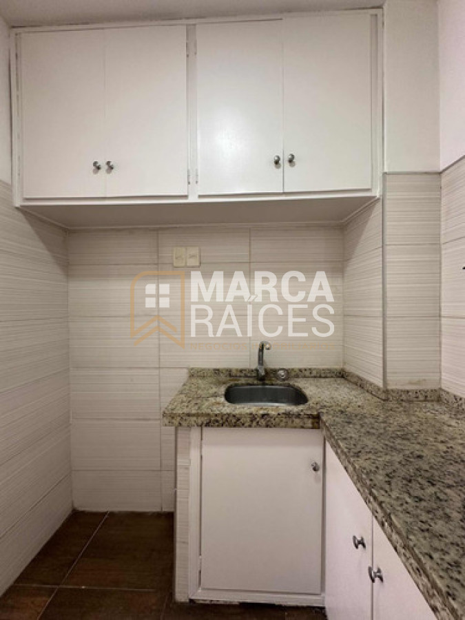 Apartamento ID.1826 - Alquiler Apartamento 1 Dormitorio al frente. Centro, Montevideo