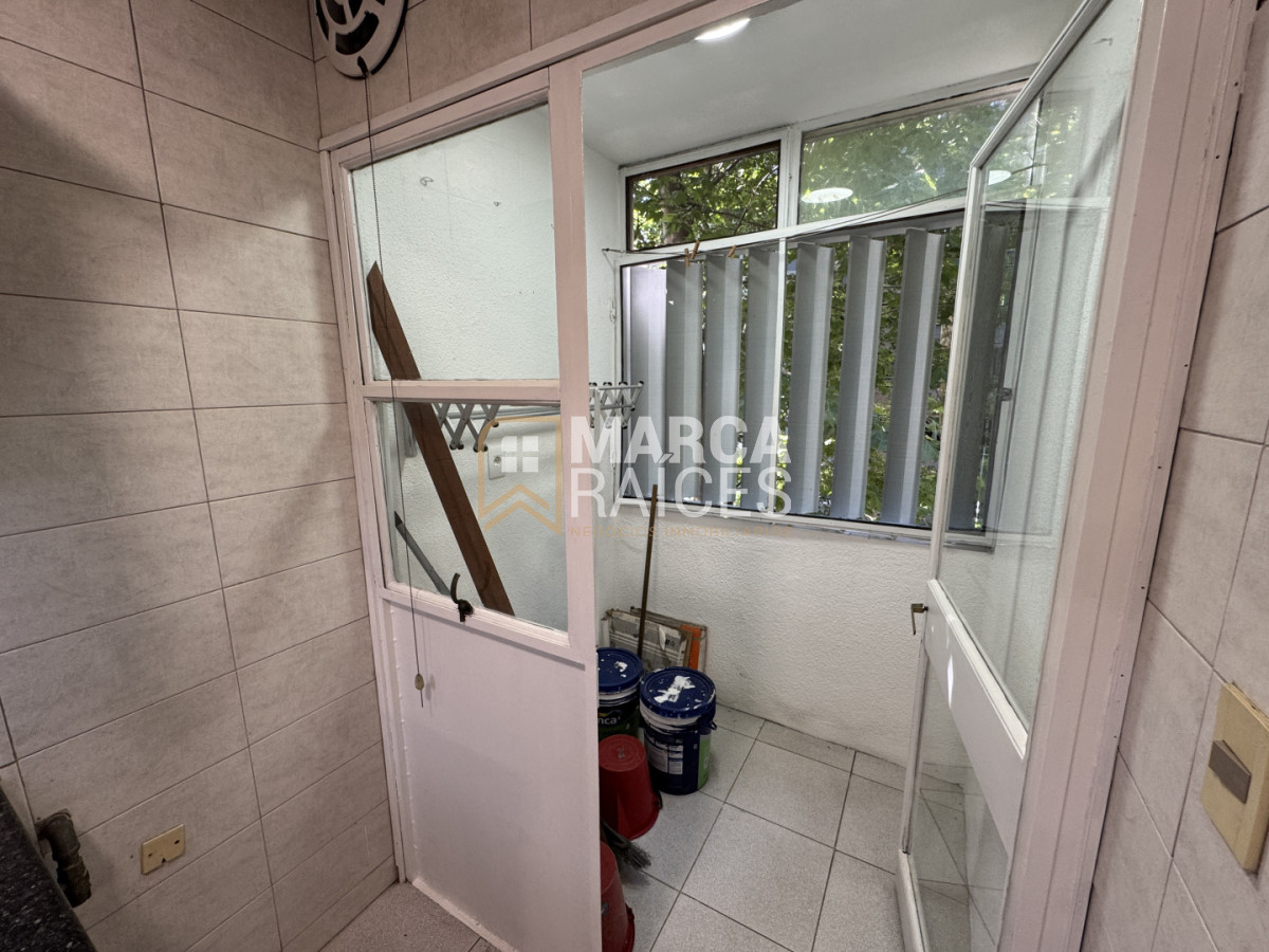 Apartamento ID.1734 - Venta Apartamento 4 dormitorios 3 baños Garage Pocitos Montevideo