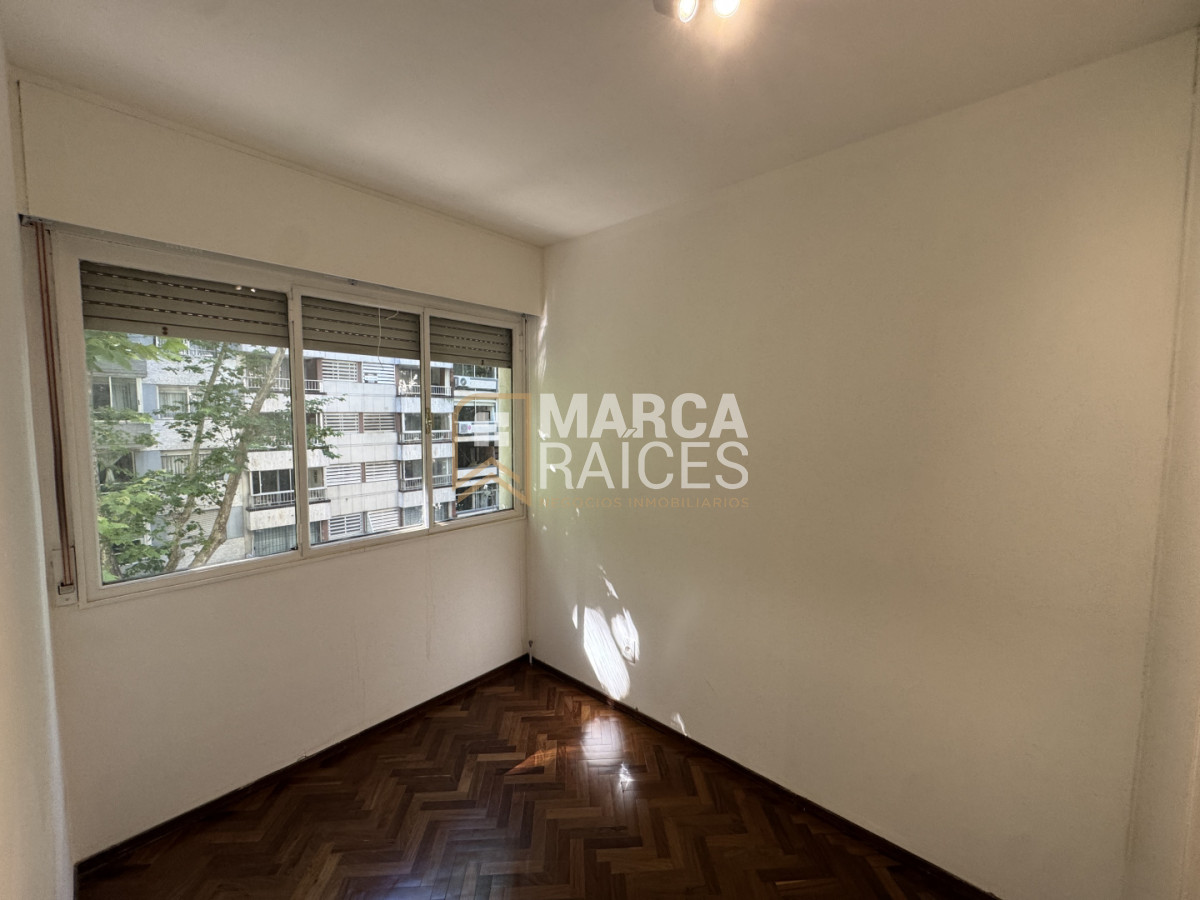 Apartamento ID.1734 - Venta Apartamento 4 dormitorios 3 baños Garage Pocitos Montevideo