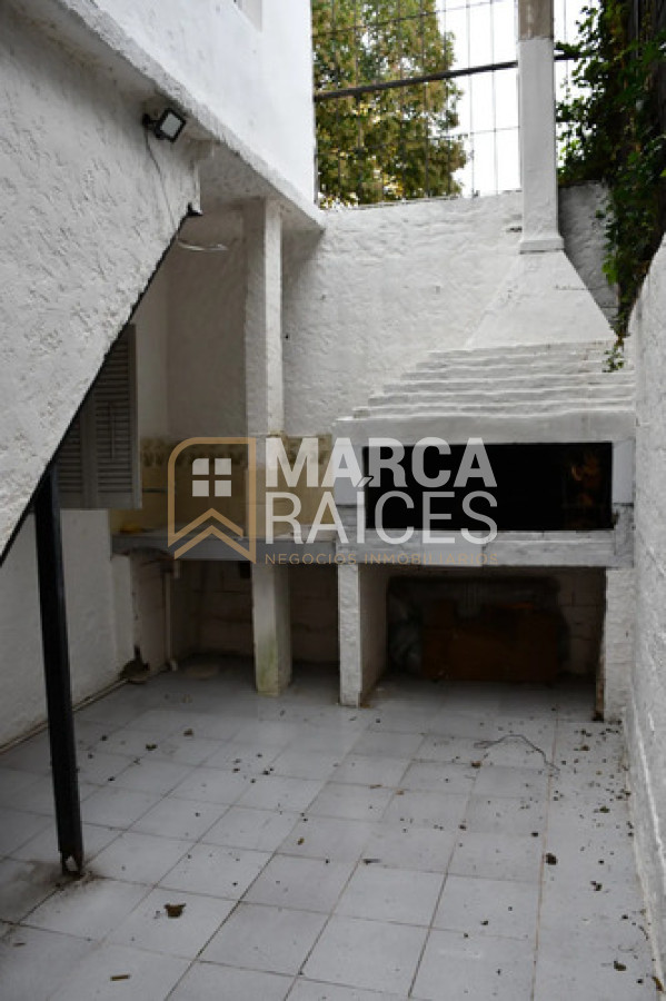 Apartamento ID.2012 - Alquiler Apartamento 4 Dormitorios, 2 Baños. La Blanqueada, Montevideo