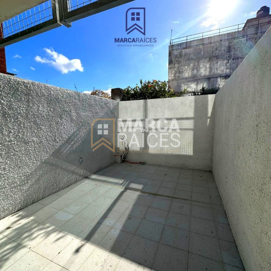 Apartamento ID.345 - Venta Apartamento 1 Dormitorio Balcon y Patio con renta Palermo Montevideo