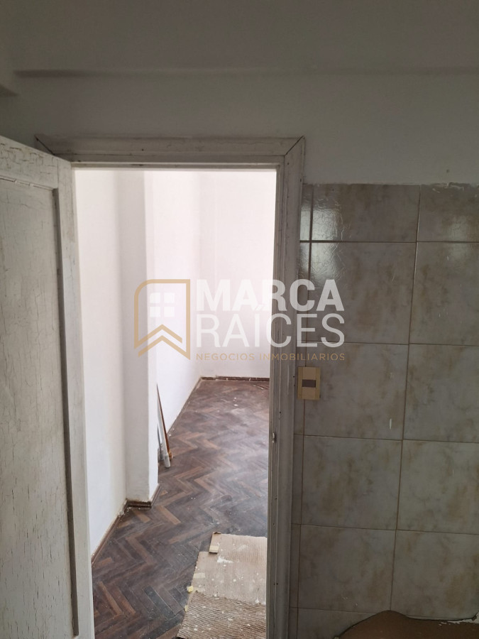 Apartamento ID.1627 - Alquiler Apartamento 1 Dormitorio Segundo Piso Requena esq Bv. España Parque Rodo Montevideo