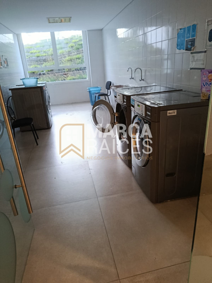 Apartamento ID.1536 - Venta apartamento 2 dormitorios en Barrio Cantegril, Punta del Este. 