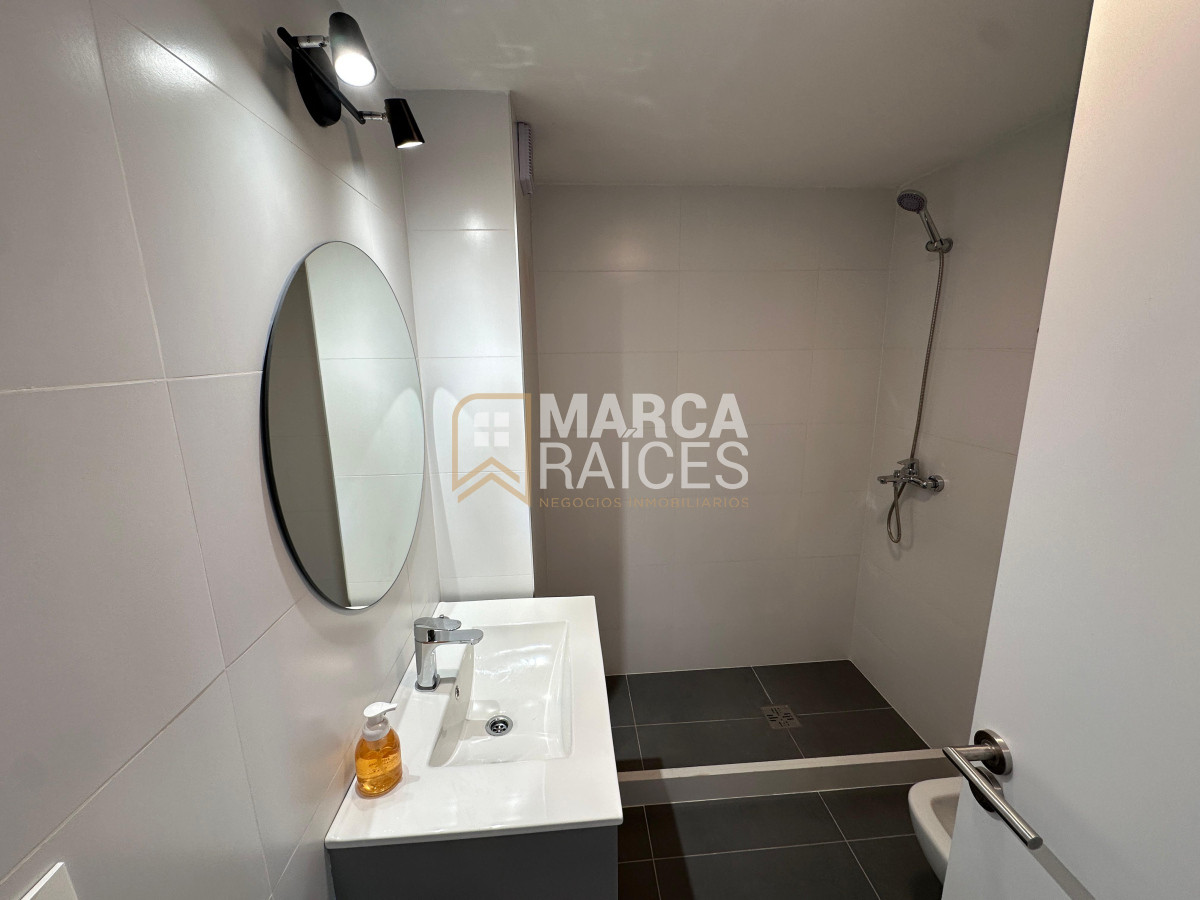 Apartamento ID.1608 - Alquiler Apartamento 1 Dormitorio Luminoso A Estrenar semi equipado Tres Cruces Montevideo