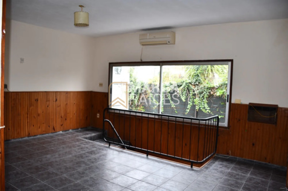 Apartamento ID.2012 - Alquiler Apartamento 4 Dormitorios, 2 Baños. La Blanqueada, Montevideo